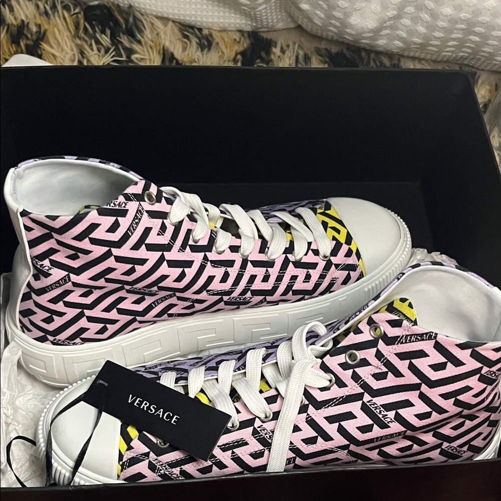 Versace Pink and purple Patterned Sneakers box not included but bag is!❤️😊
